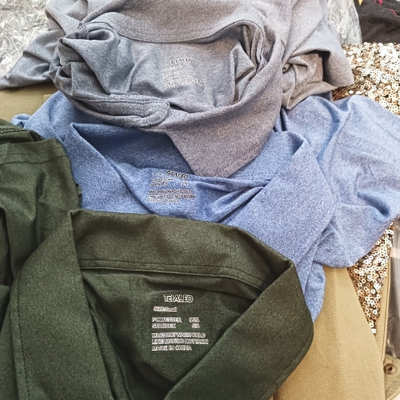 3 Teialeo Lightweight Polo Shirts SZ Small EUC - Picture 3 of 4